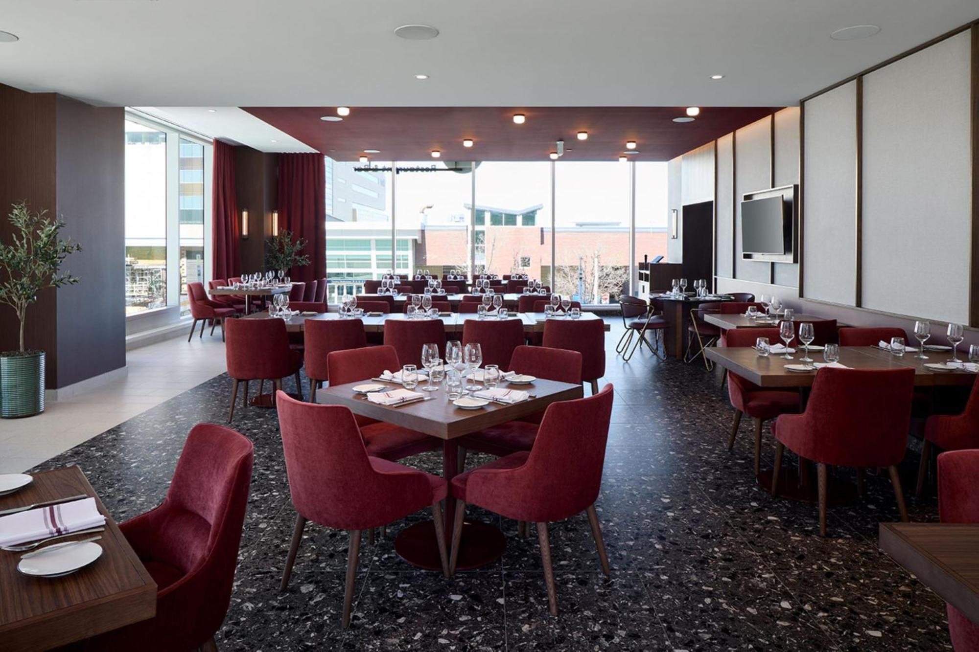 Courtyard By Marriott Montreal Laval Hotel Buitenkant foto