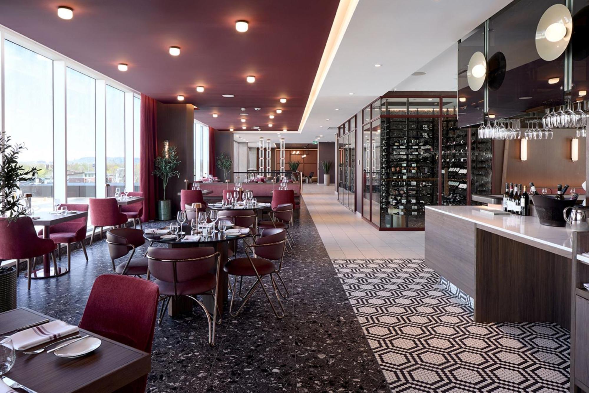 Courtyard By Marriott Montreal Laval Hotel Buitenkant foto