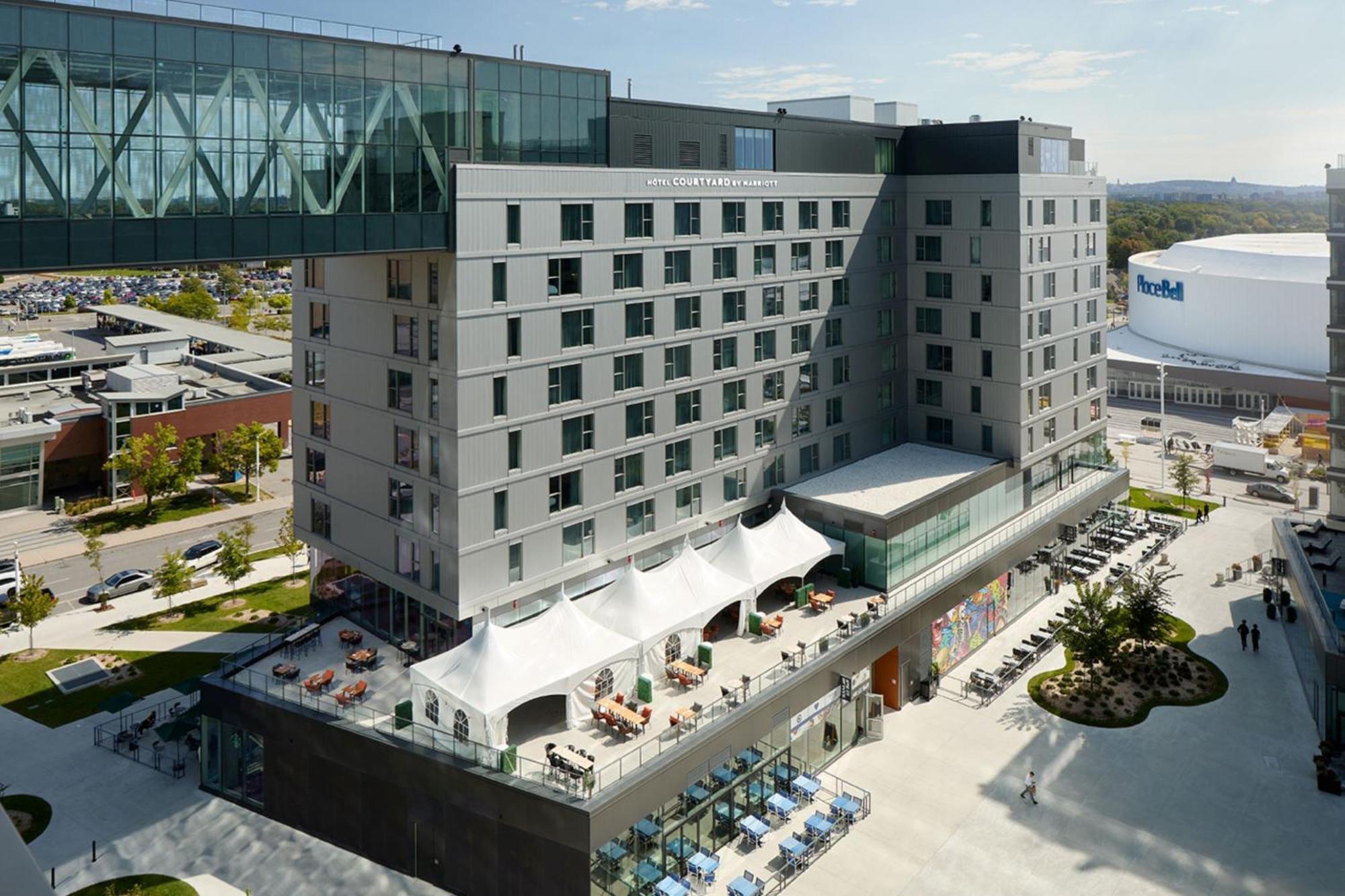 Courtyard By Marriott Montreal Laval Hotel Buitenkant foto